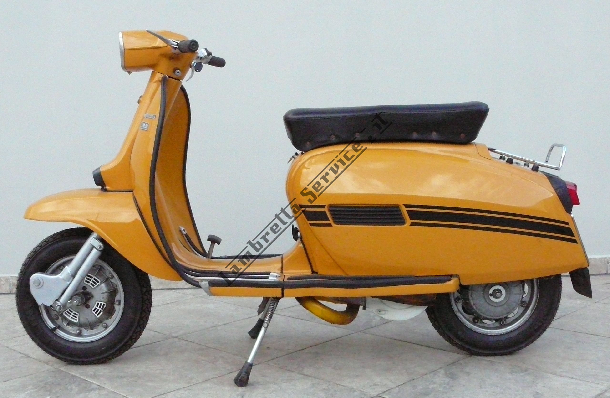 Foto del prodotto - Colore Lechler:  Giallo Ocra 8080